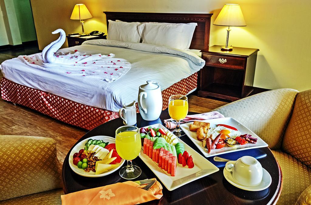 Cassells Ghantoot Hotel & Resort Buitenkant foto