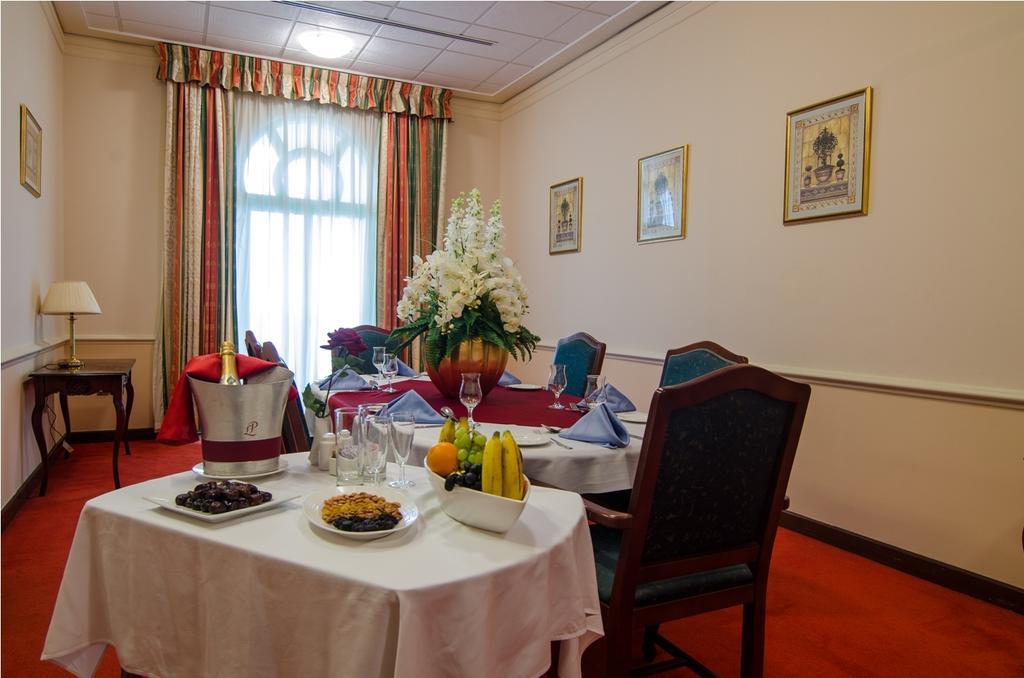 Cassells Ghantoot Hotel & Resort Buitenkant foto